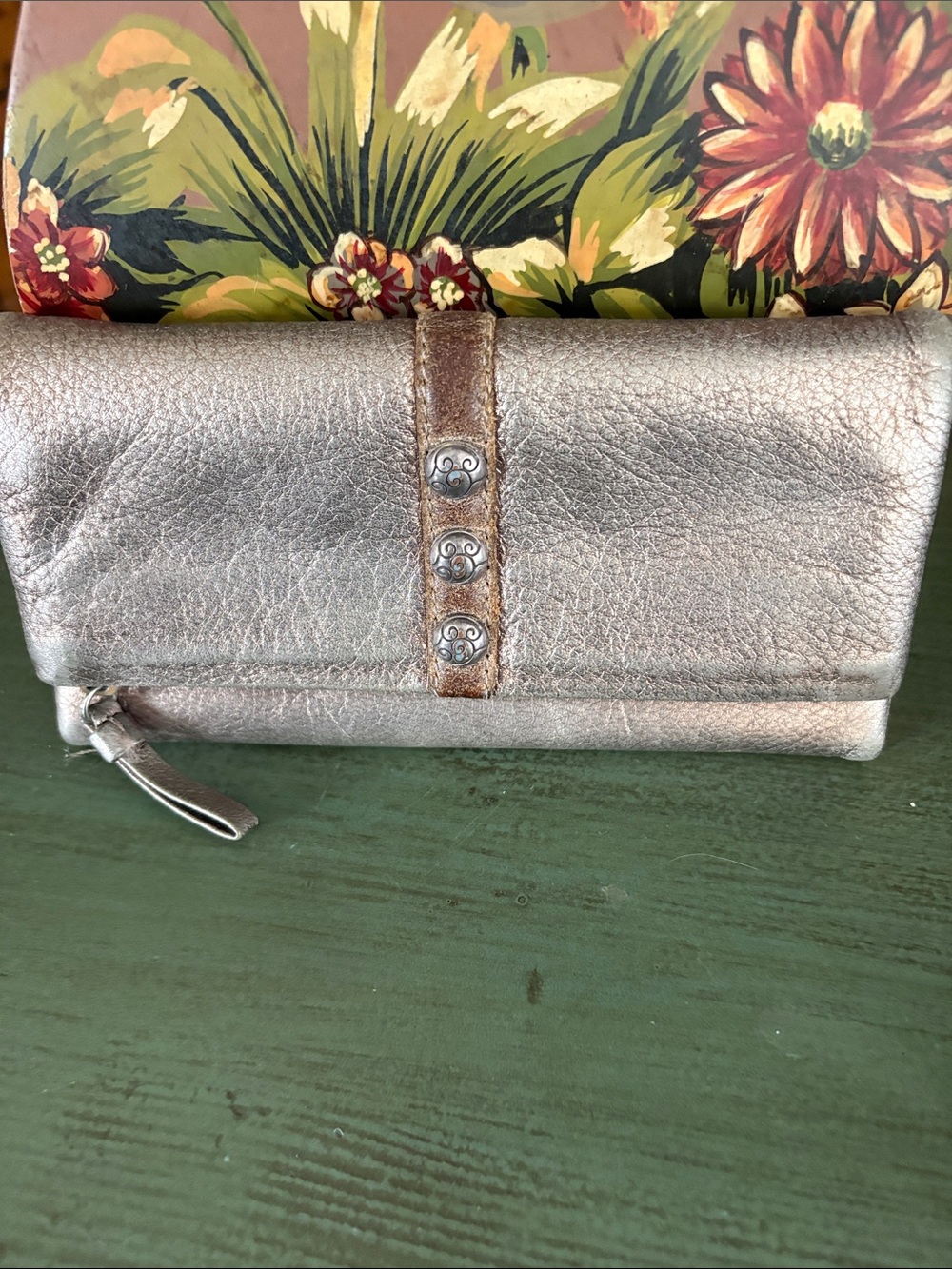 BRIGHTON VTG  Nolita Wallet Silver Shimmer Trifold Magnetic Soft Leather